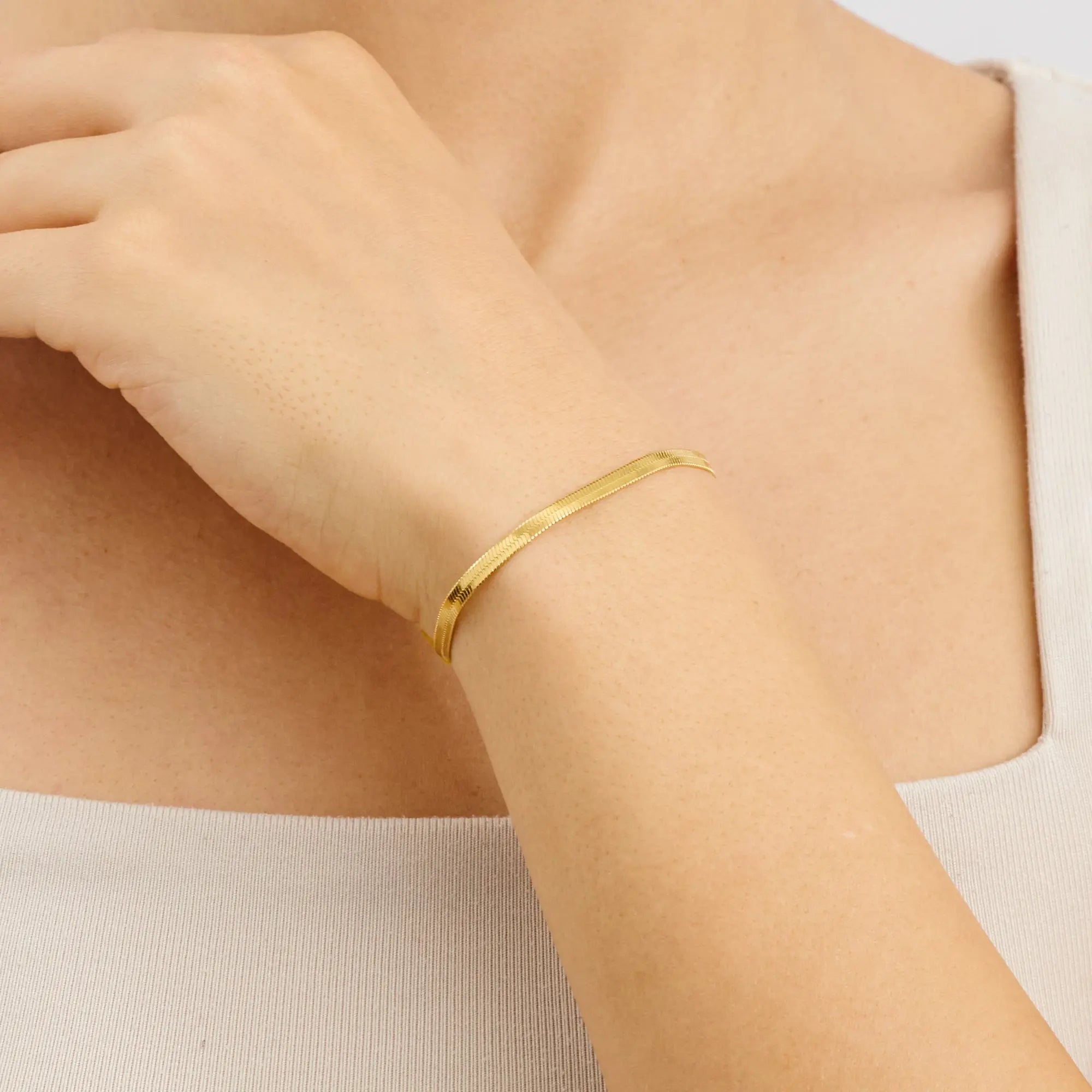 Sleek Armband Belari